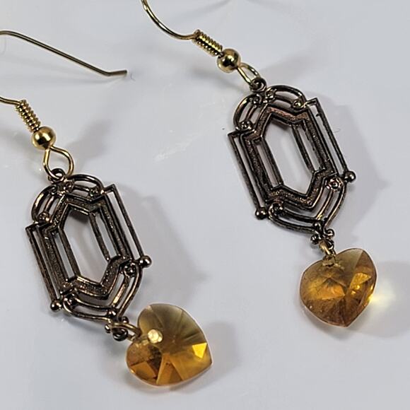 Vintage Geometric Heart Earrings, Amber Crystal Dangle, Gold-Plated Jewelry - Picture 5 of 10